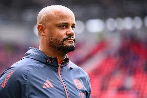 30981