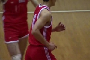 你敢相信？90年北京亚运男篮决赛 中国男篮竟是支跑轰大队？